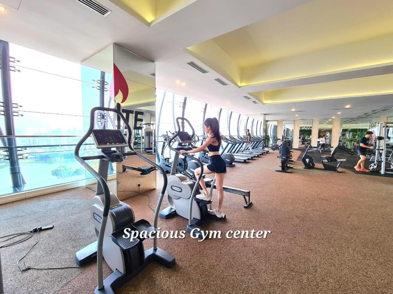 קואלה לומפור M City Service Suite Klcc מראה חיצוני תמונה